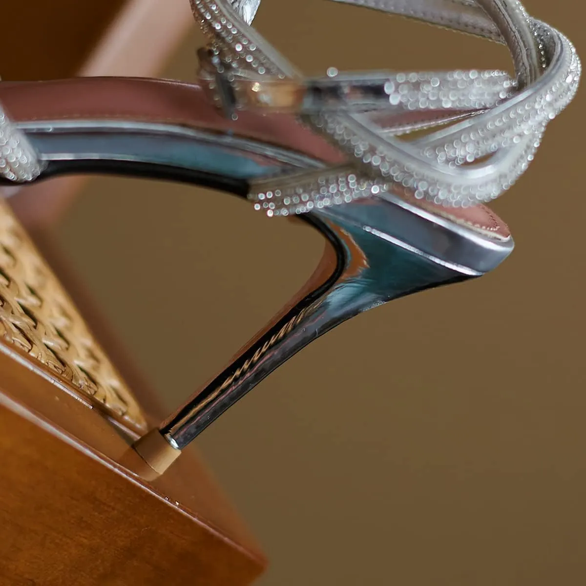 Arqa Rhinestone Bow Heels for Women Pointed Toe Crystal Ankle Strap Slingback Pumps Satin Stiletto High Heel Sandals Wedding Bridal Shoes