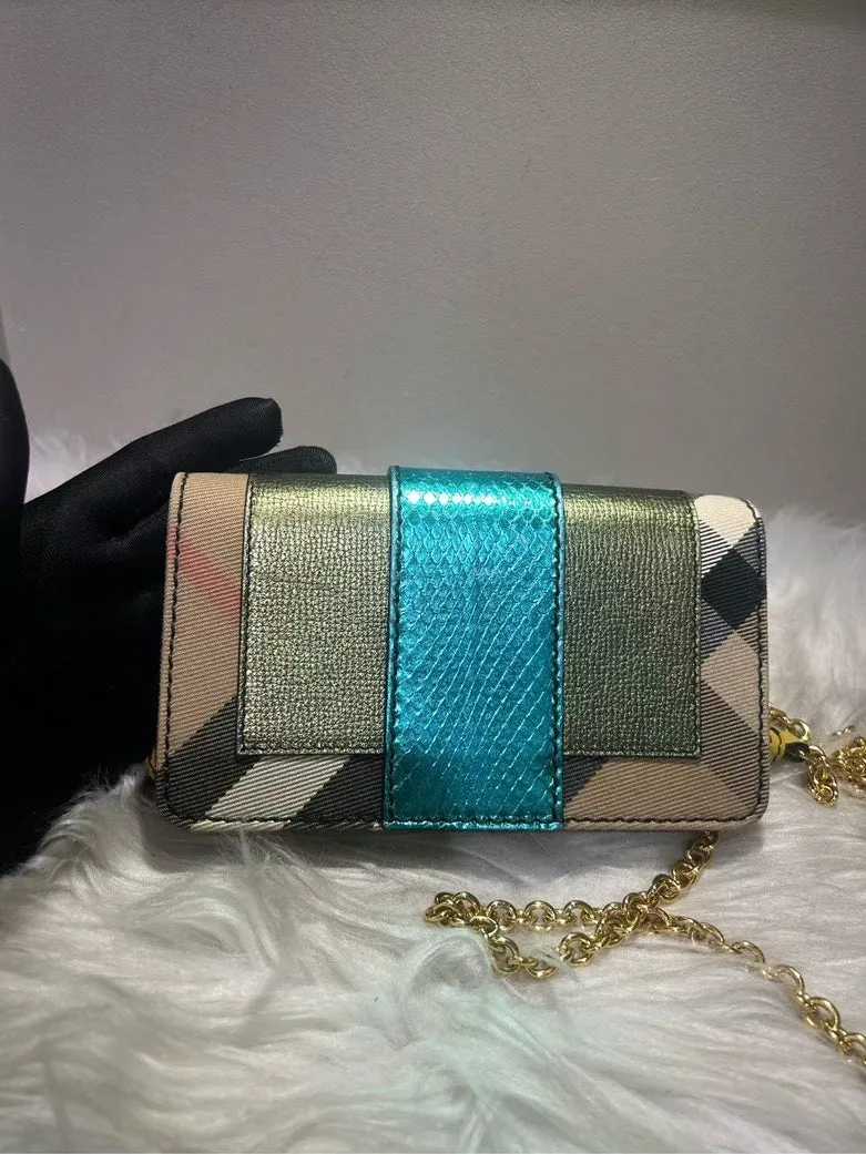 Bag Timely arrival International coverage Multicolor Leather Clutch in Pre-loved BURBERRY Plaid