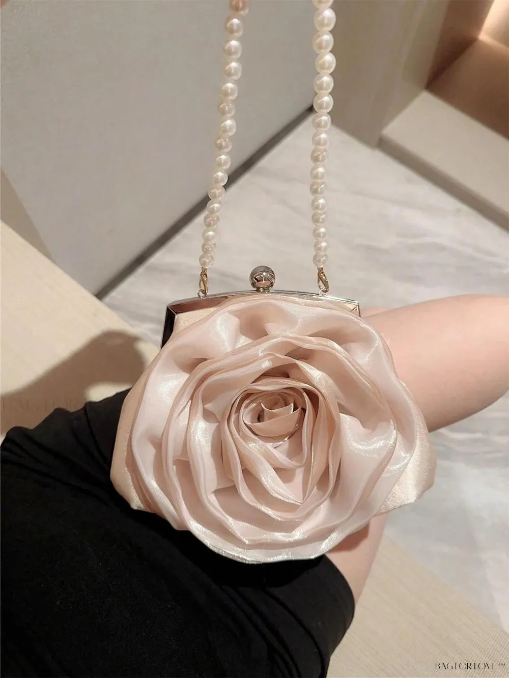 BagForLove - Elegant White Wedding Handbag with Chain and Faux Pearls