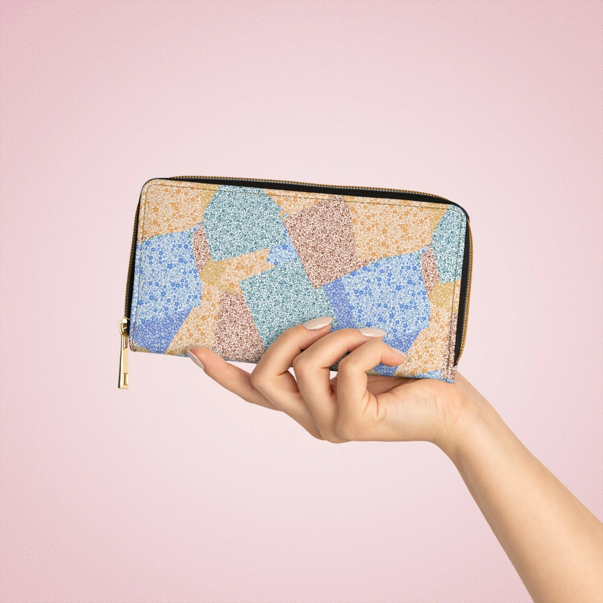 Blue Yellow Brown Patchwork Pattern - Zipper Wallet (Holly Hobbie Series)