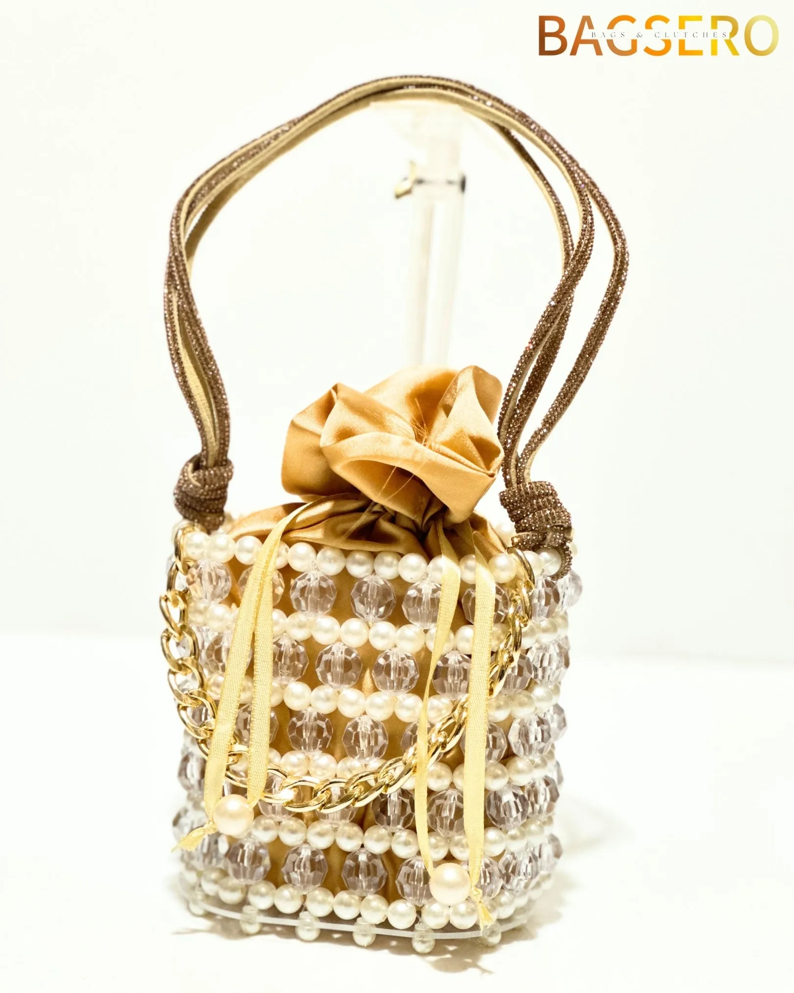 Chic Pearl Clutch