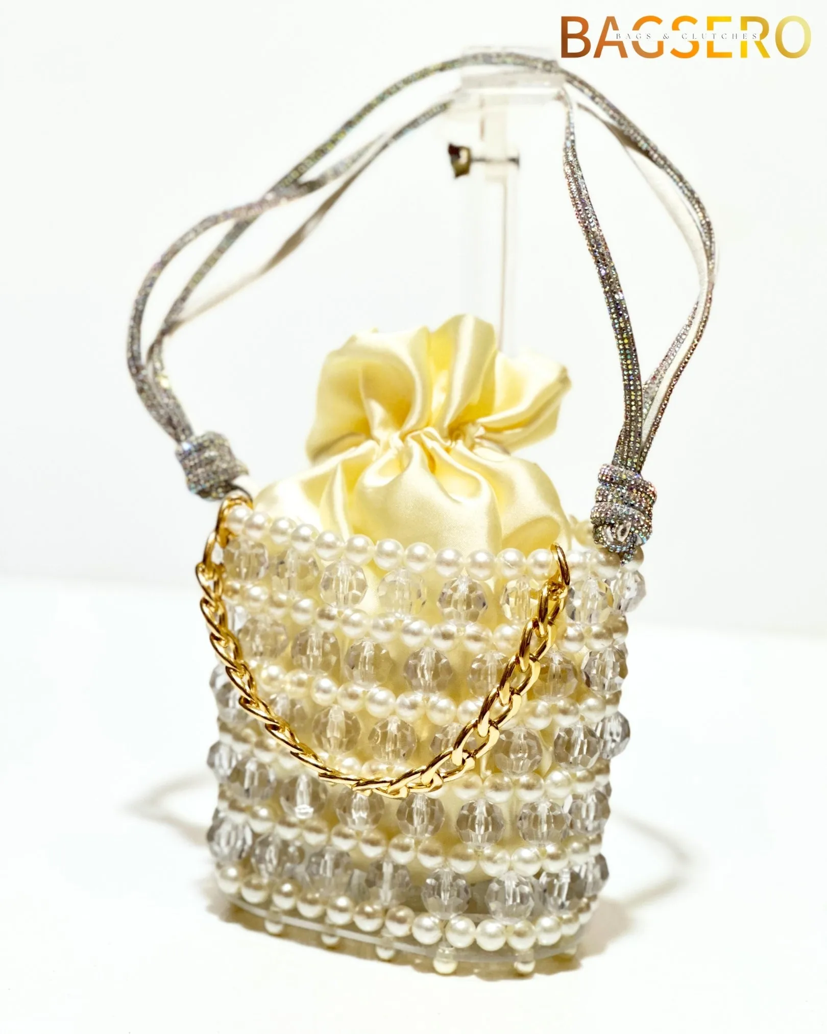 Chic Pearl Clutch