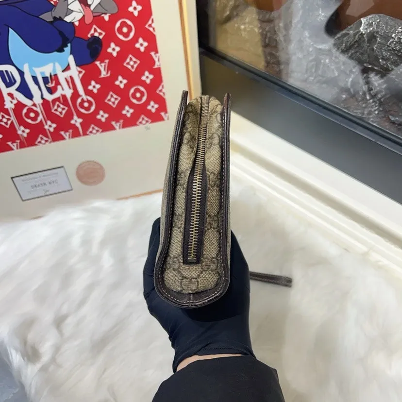 Gucci GG Supreme Beige Clutch Bag
