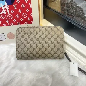 Gucci GG Supreme Beige Clutch Bag