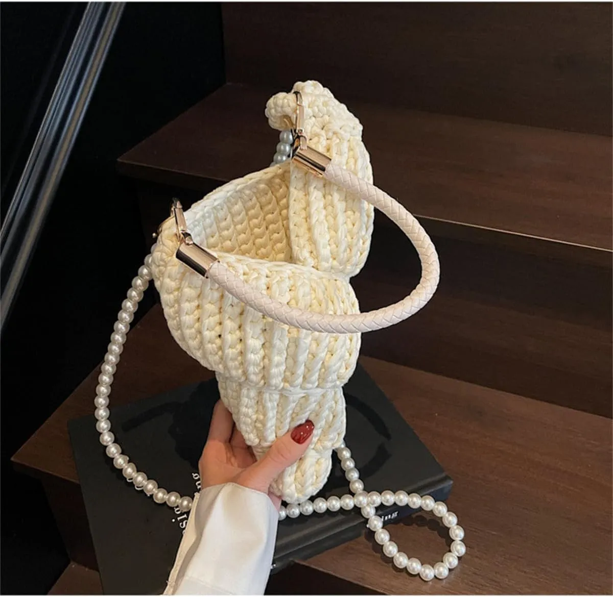 Handwoven Fashion Seashell Bag,Womens Stylish & Unique Boho Clutch with Pearl Strap,Crochet Leather Handle Beach Bag