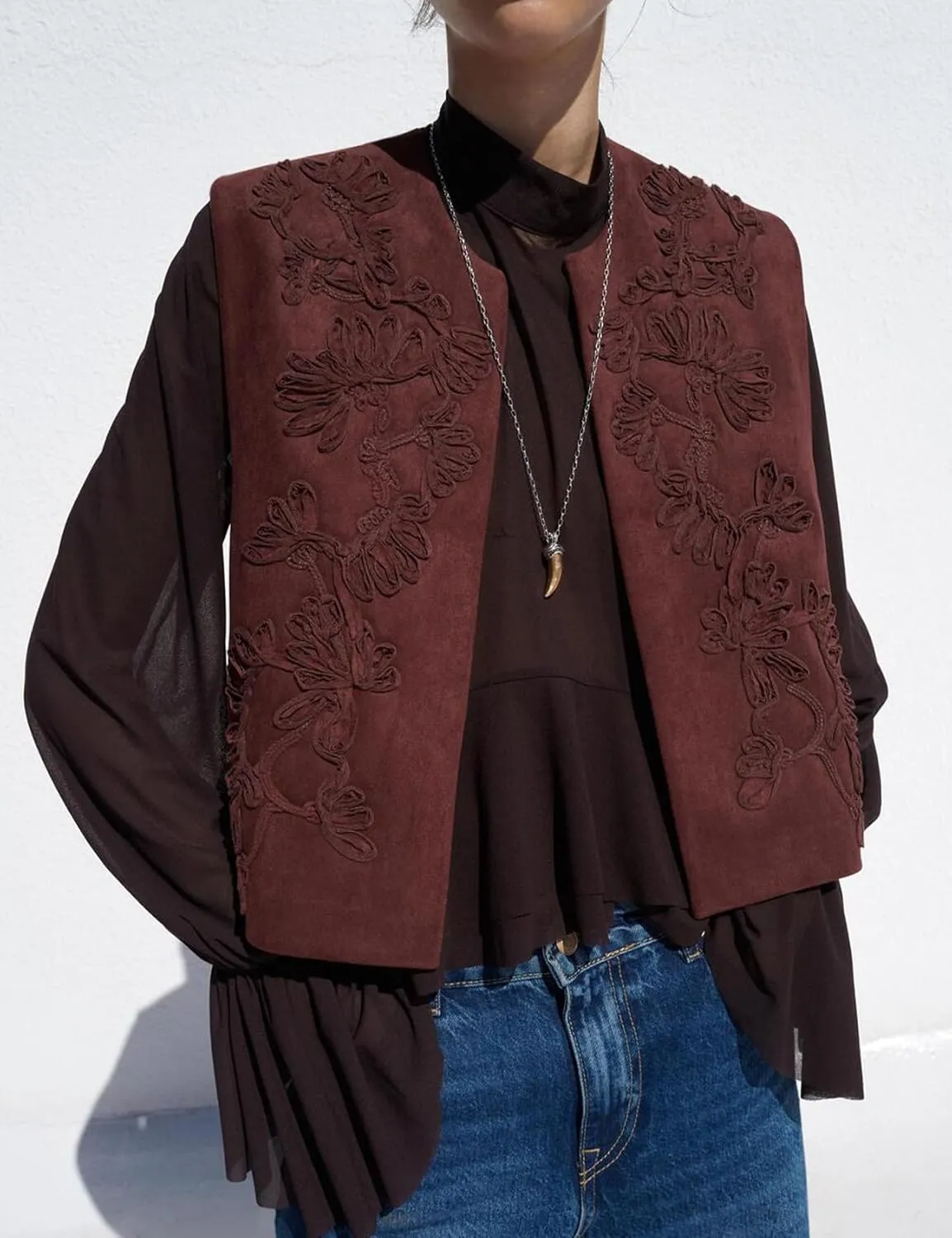 hathne Embroidered Faux Suede Vest for Women Floral Embroidered Vest Sleeveless Open Front Vintage Vests