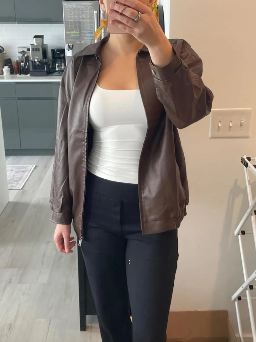 hathne Women's Oversized Leather Jackets Faux Zip Up Fall Fashion Motorcycle Jackets Coats Winter Clothes