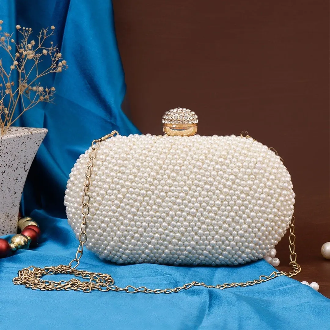 Jiara Pearl Clutch