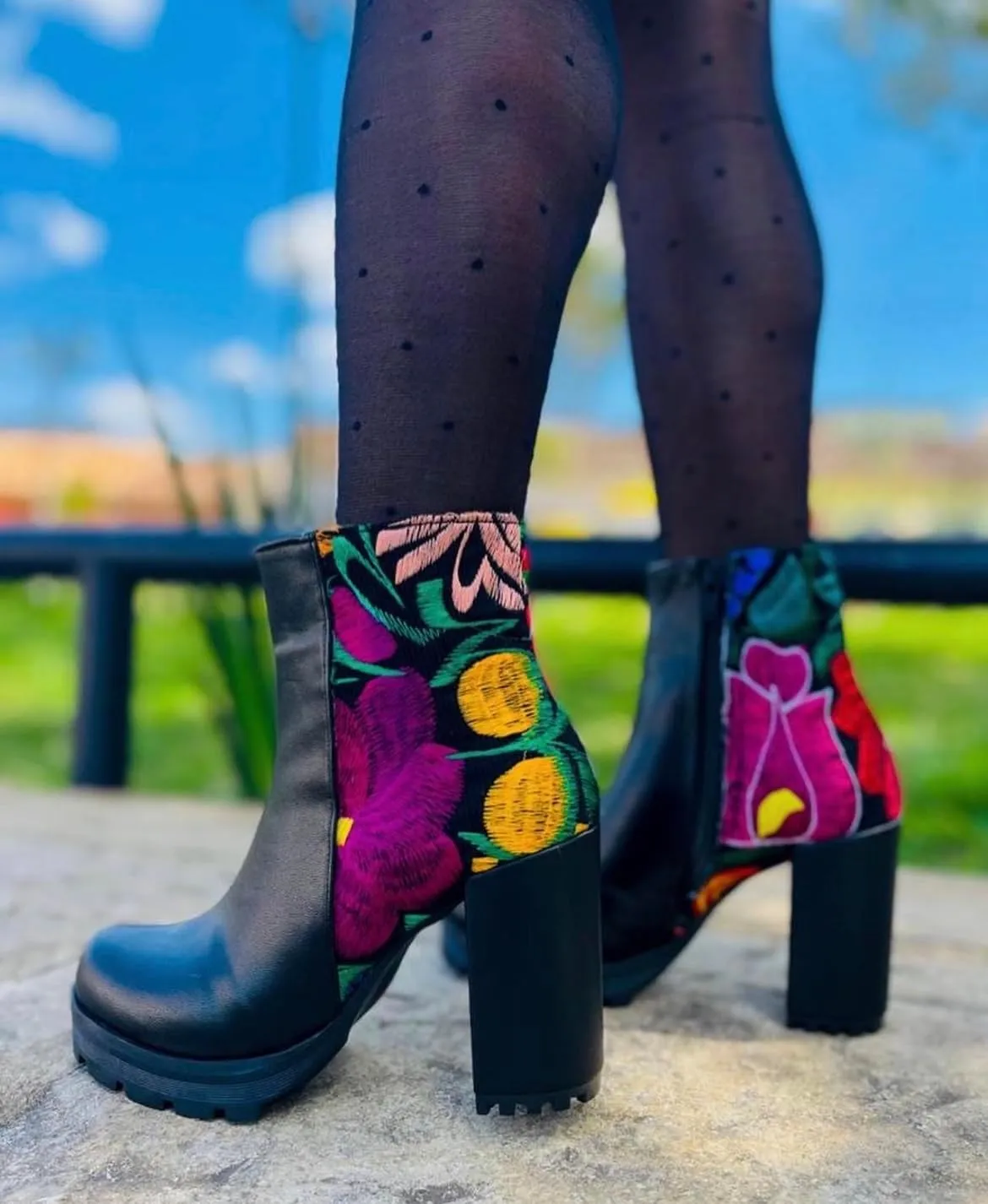 La Santa Art Mx Mexican Textile Goatskin Leather Boots with Floral Embroidery, 10 cm heel. Botas con textiles mexicanos.
