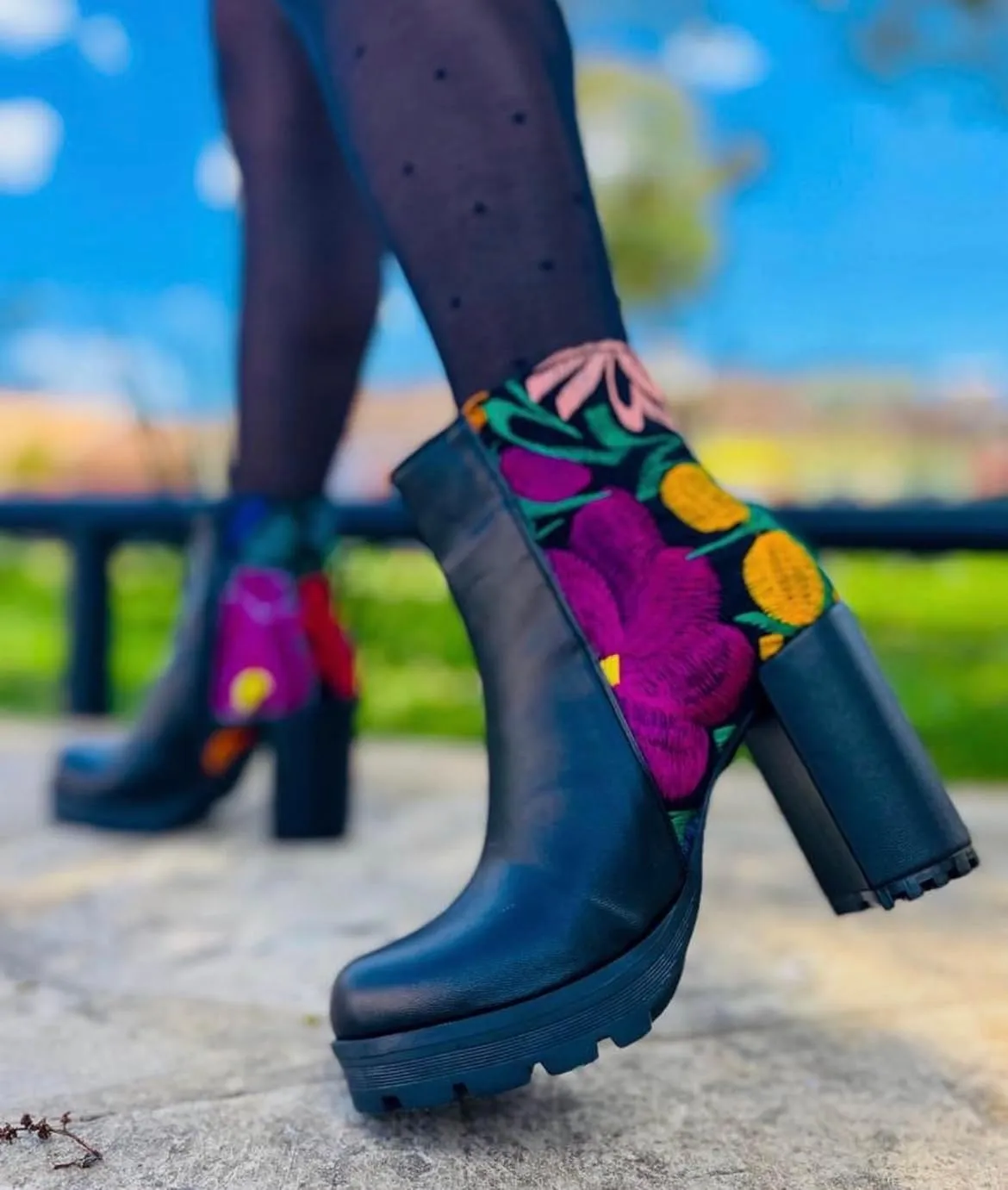 La Santa Art Mx Mexican Textile Goatskin Leather Boots with Floral Embroidery, 10 cm heel. Botas con textiles mexicanos.