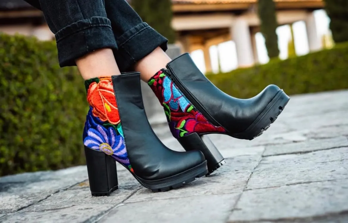 La Santa Art Mx Mexican Textile Goatskin Leather Boots with Floral Embroidery, 10 cm heel. Botas con textiles mexicanos.