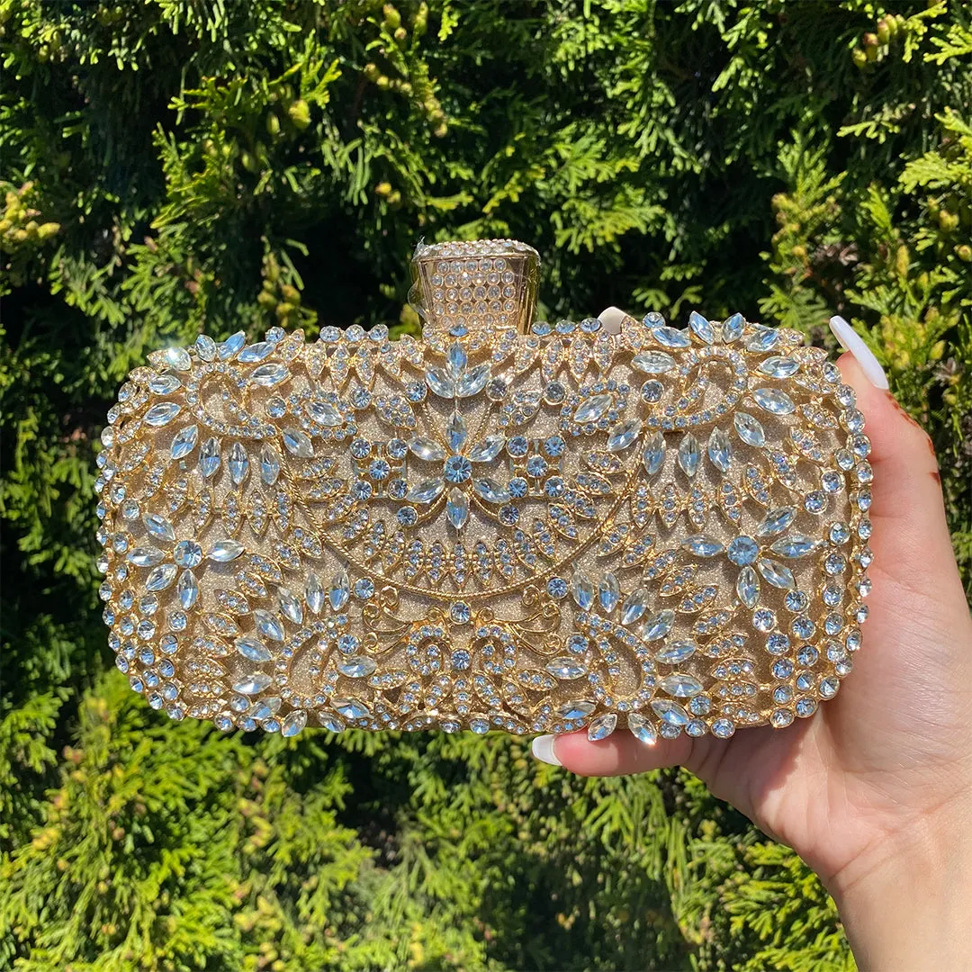 Luxurious rhinestone clutch – a glamorous statement piece