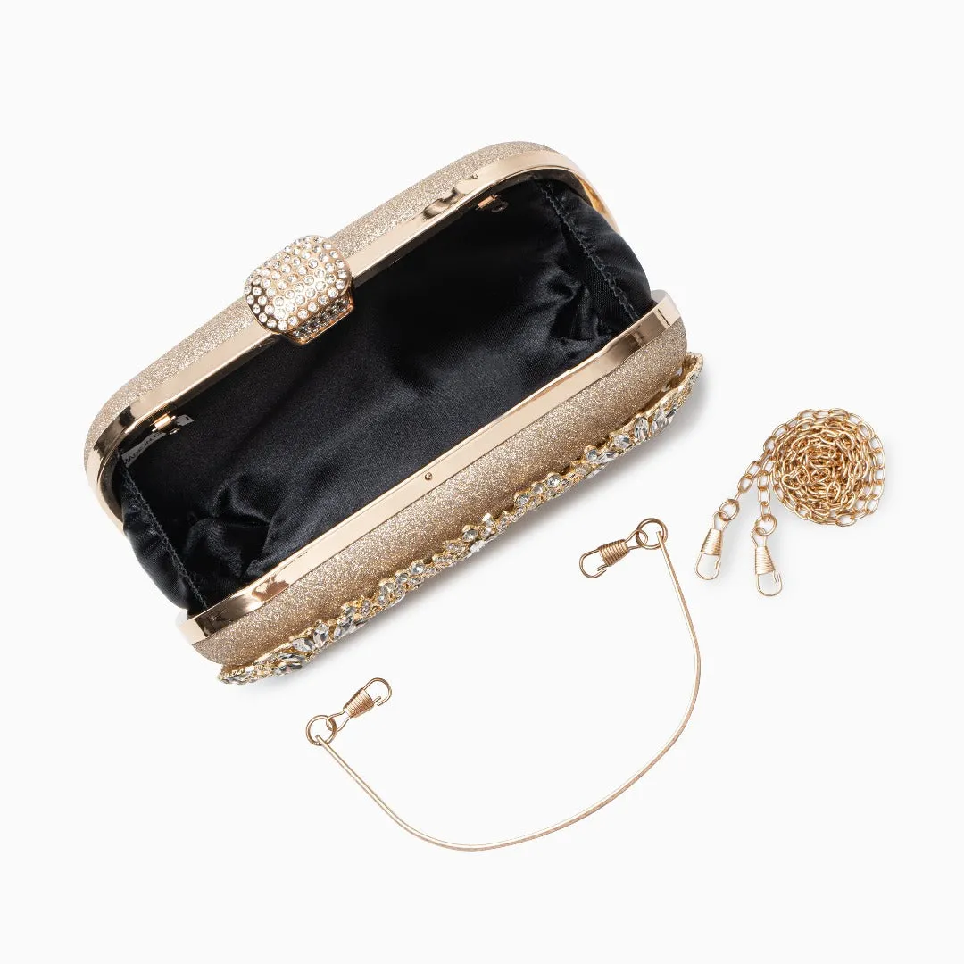 Luxurious rhinestone clutch – a glamorous statement piece