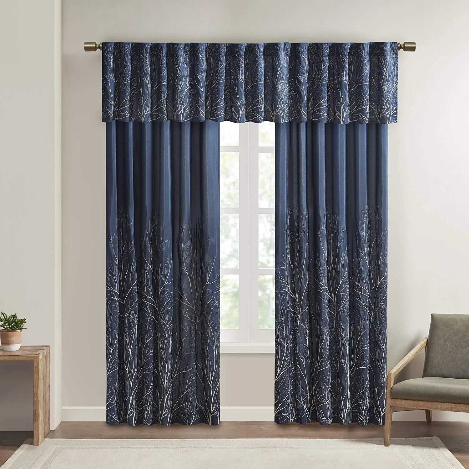 Madison Park Andora Embroidered Back Tab Fabric Single Window Living Room, Transitional Rod Pocket Light Curtain for Bedroom, 1-Panel Pack, 50 x 84, Navy