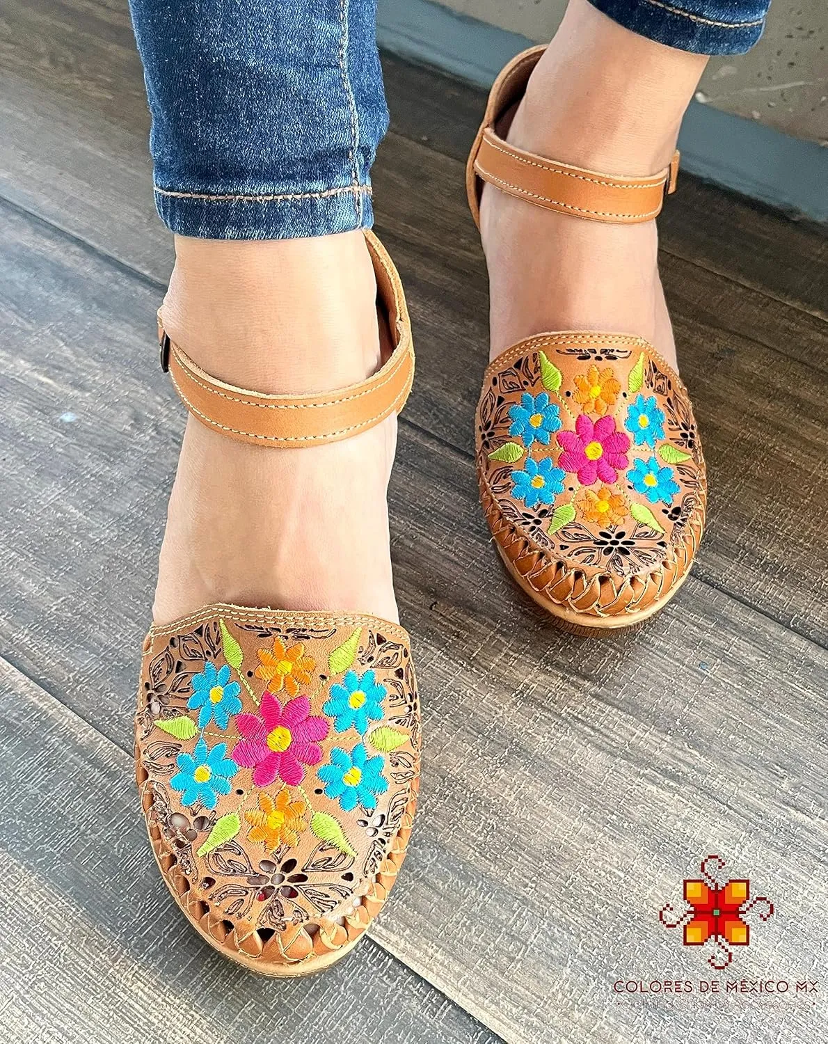 Mexican Leather Shoes with Embroidered Flowers, with heels for Women - Model 102BL (8, Brown)