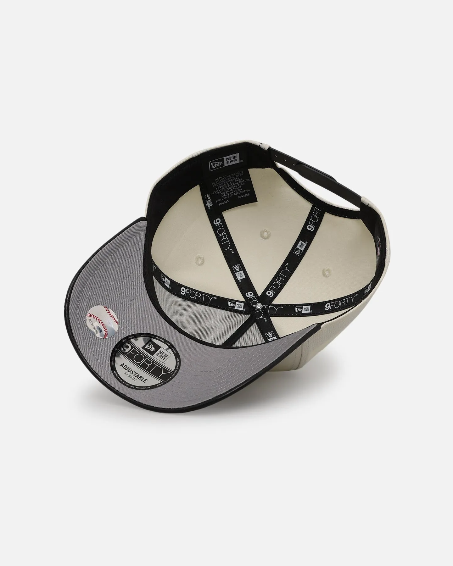 New Era Chicago White Sox 'Leather Visor' 9FORTY A-Frame Snapback Chrome White/Black
