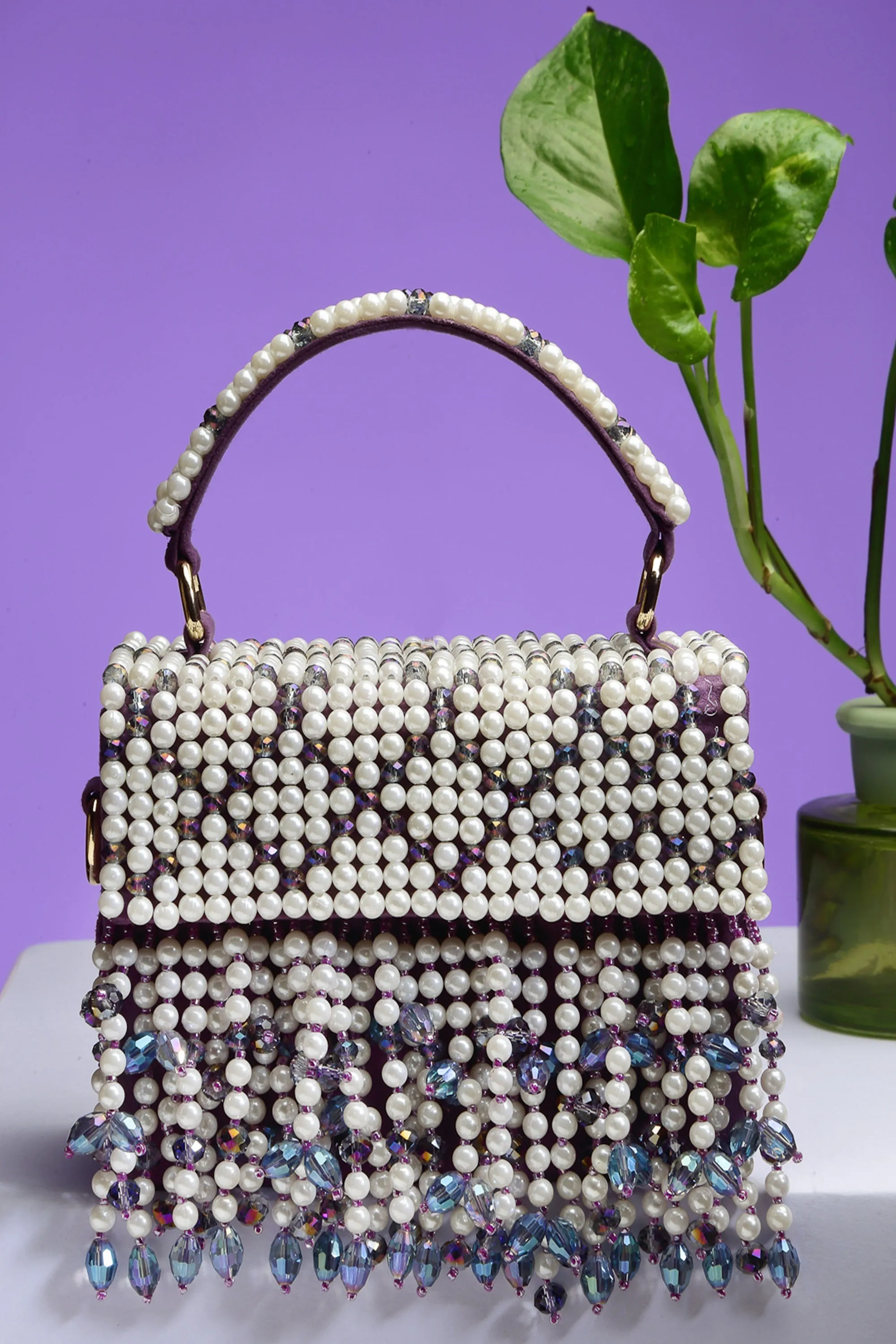 Pearl Clutch