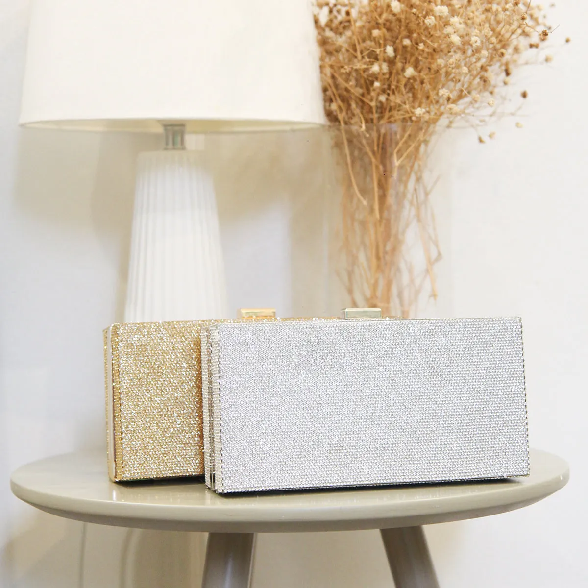 PETUNIA Clutch Bag