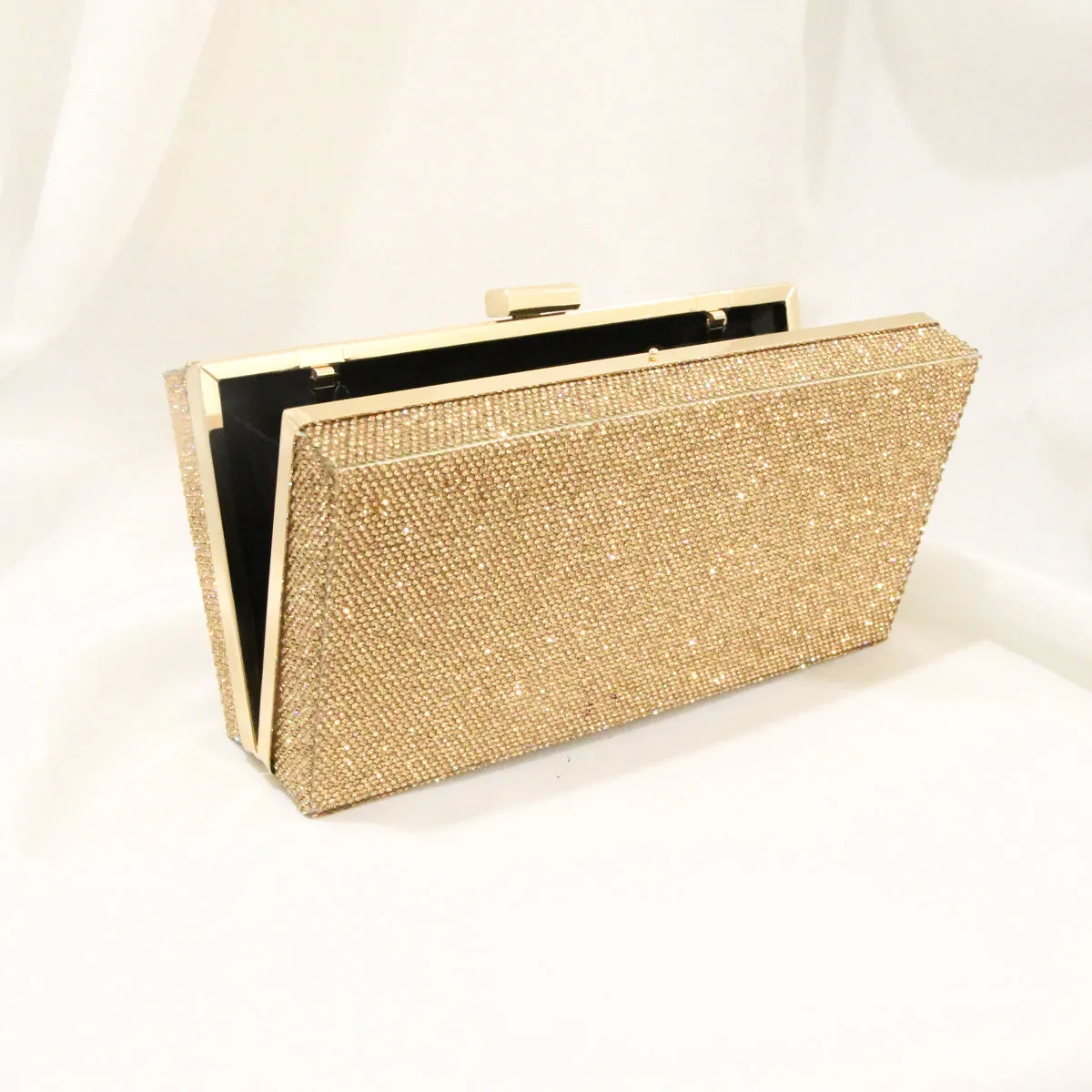 PETUNIA Clutch Bag