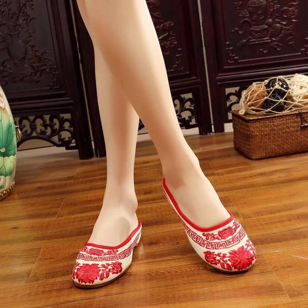 Qhome Womens Chinese Style Embroidery Round Toe Casual Walking Household Canvas Slippers