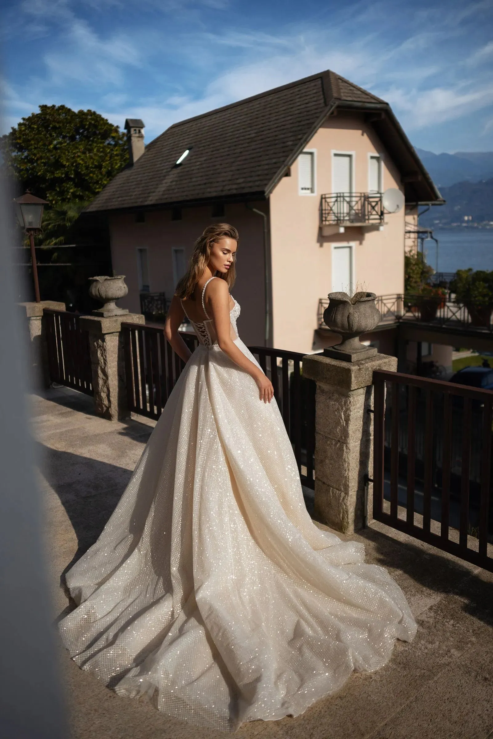 Sexy Spaghetti Straps Glitter Tulle Wedding Dresses A Line Side Split Bridal Gown