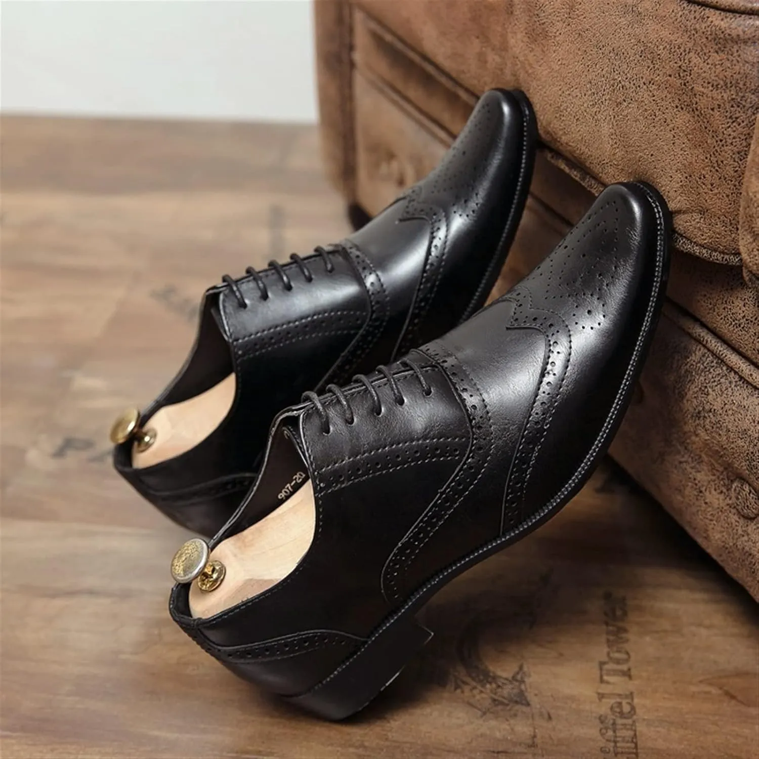 Single Season Dress Shoes for Men Lace Up Brogue Embossed Wing Tip Plain Burnished Toe Vegan Leather Non Slip Anti-Slip Slip Resistant Low Top Party Very Popular Among Young People