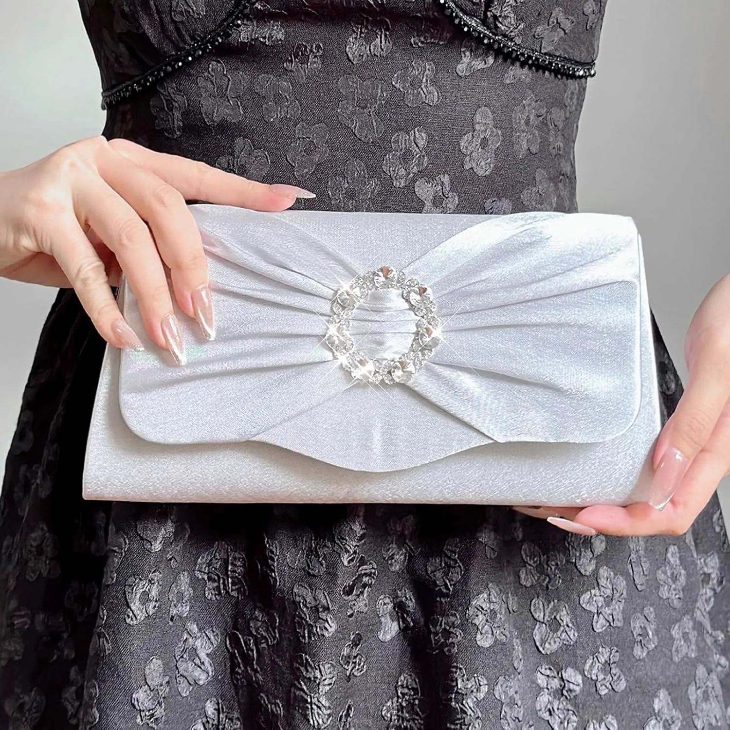 Womens Evening Bag Sparkly Bow Rhinestone Clutch Purses for Women Wedding Party Purses Glitter Cocktail Prom Handbags